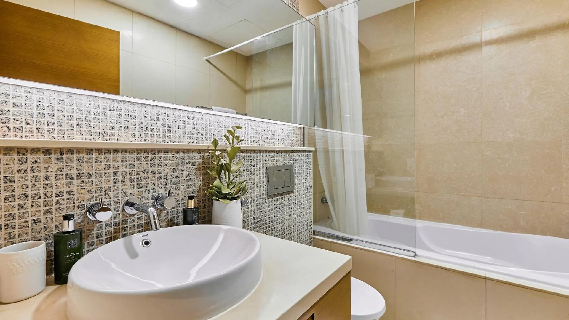 Apartment Bnbmehomes - Claren Tower Dubai
