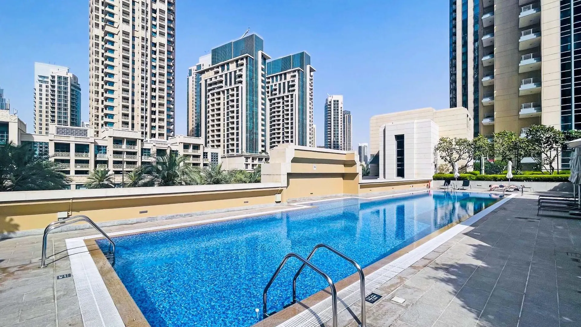 Bnbmehomes - Claren Tower Dubai 0*,